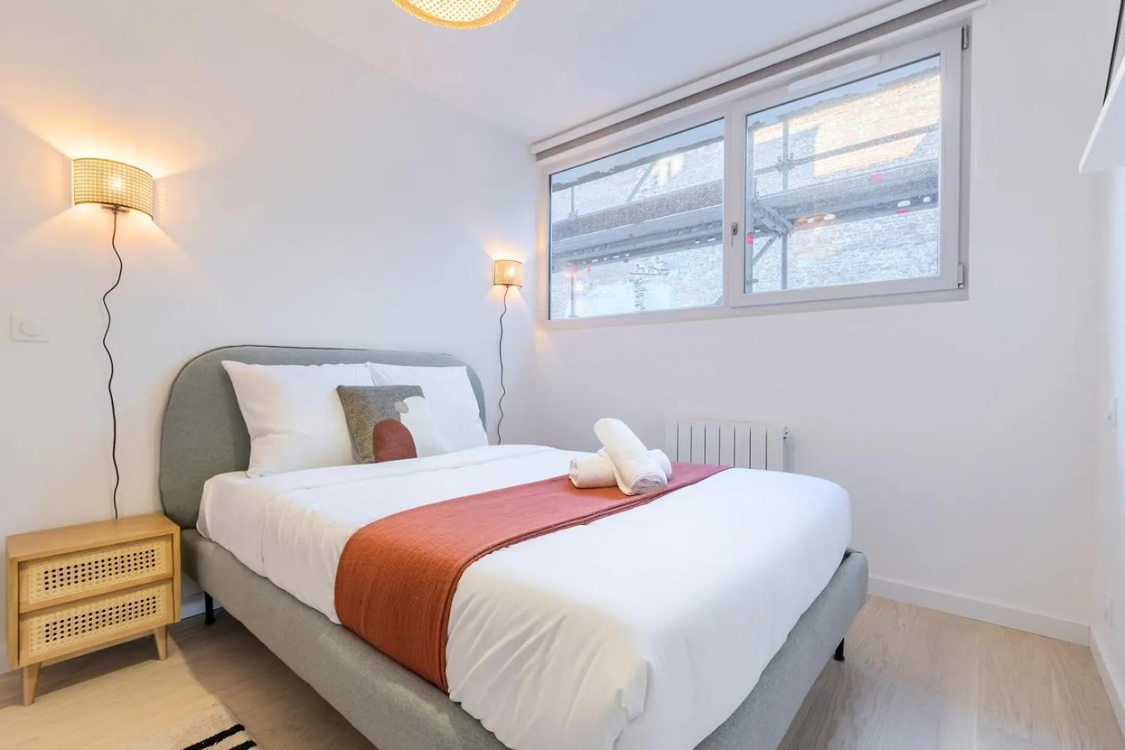 Renovated 1 Bedroom Apartment Rijsel Frankrijk